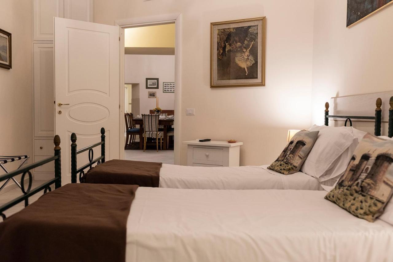 Bed and Breakfast Domus Borbonica Neapol Exteriér fotografie