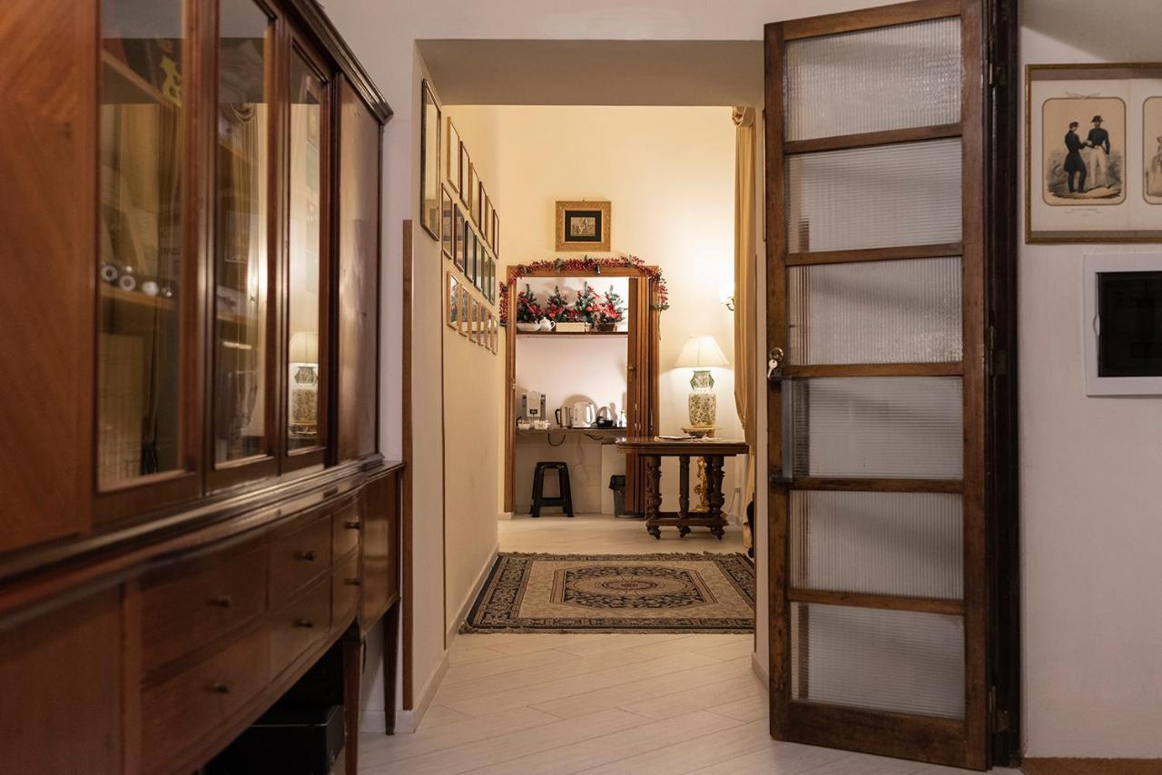 Bed and Breakfast Domus Borbonica Neapol Exteriér fotografie