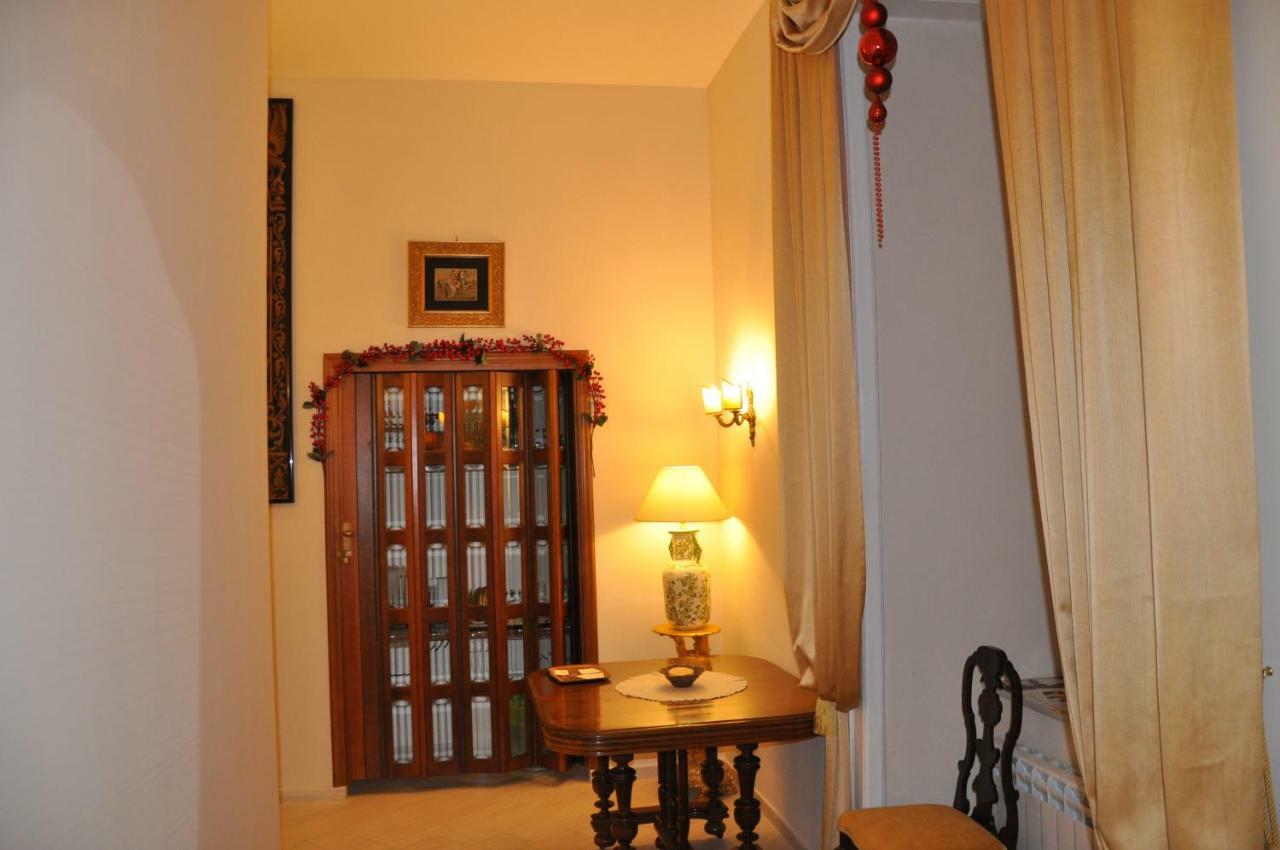 Bed and Breakfast Domus Borbonica Neapol Exteriér fotografie