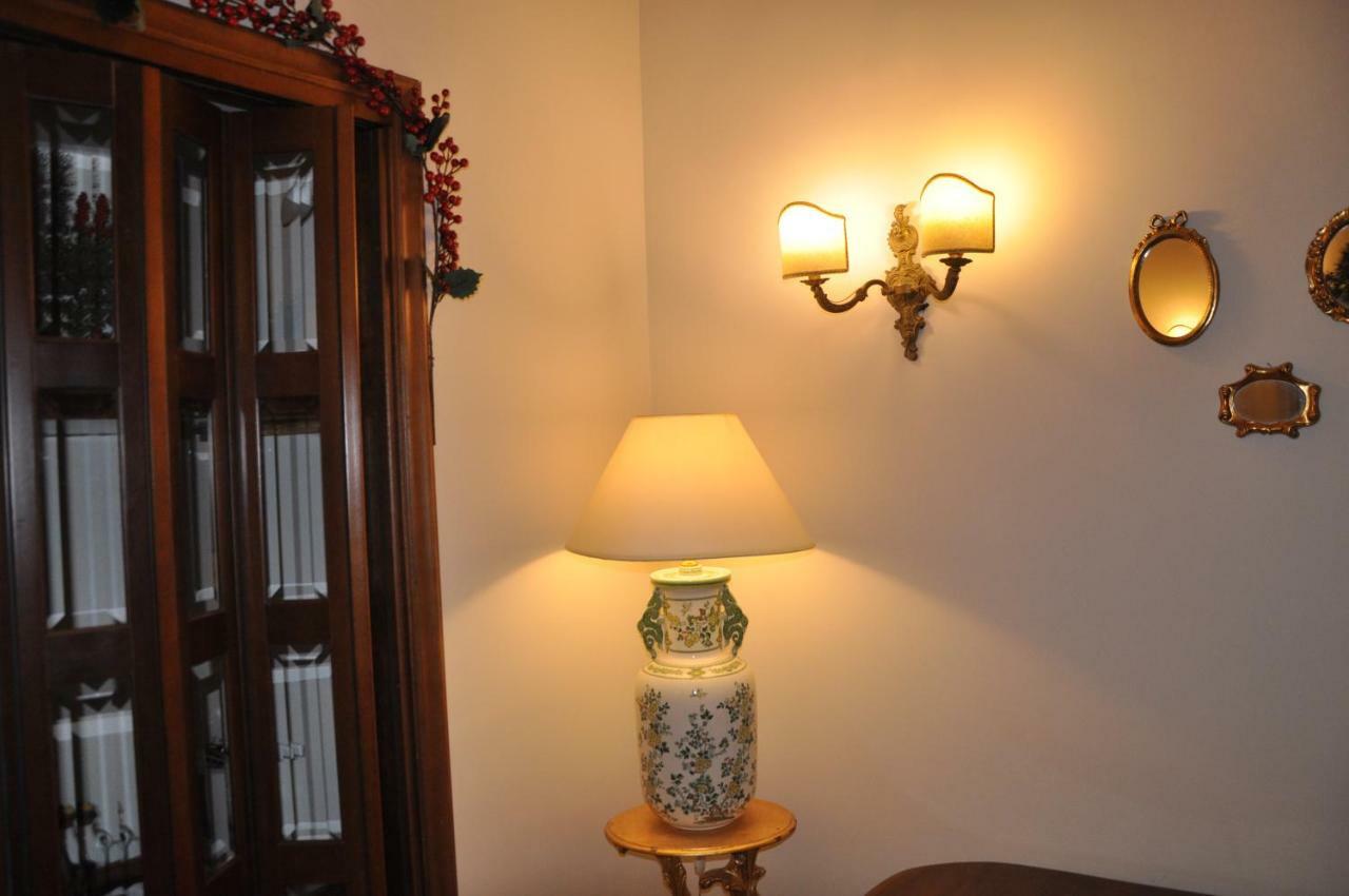 Bed and Breakfast Domus Borbonica Neapol Exteriér fotografie