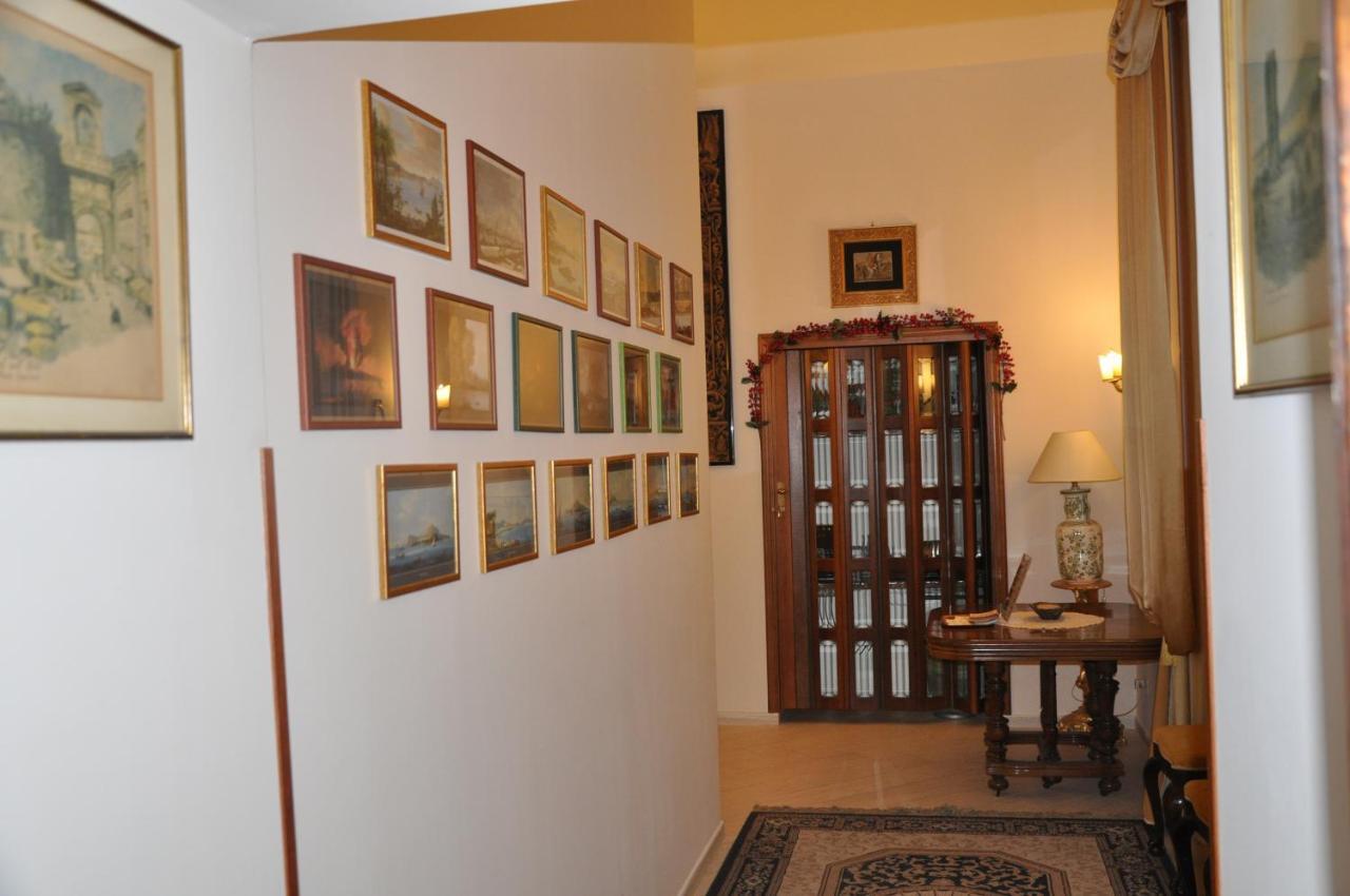 Bed and Breakfast Domus Borbonica Neapol Exteriér fotografie